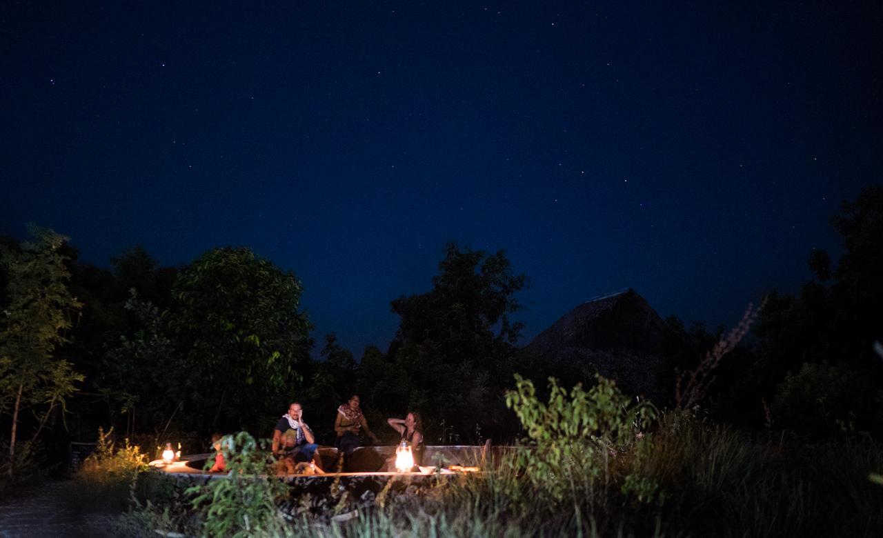 Utopia Rote Lodge Нембрала Екстер'єр фото
